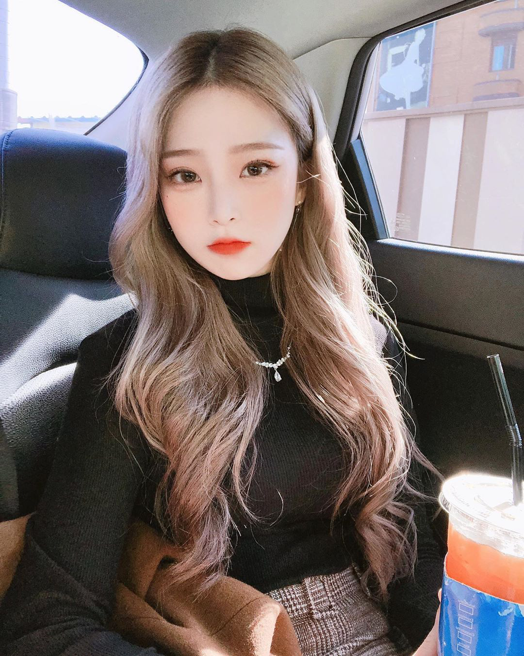 10 m&agrave;u nhuộm t&oacute;c đ&atilde; trendy lại c&ograve;n n&acirc;ng t&ocirc;ng da hết &yacute; c&aacute;c n&agrave;ng n&ecirc;n thử để l&ecirc;n hương nhan sắc trong năm mới - Ảnh 7.