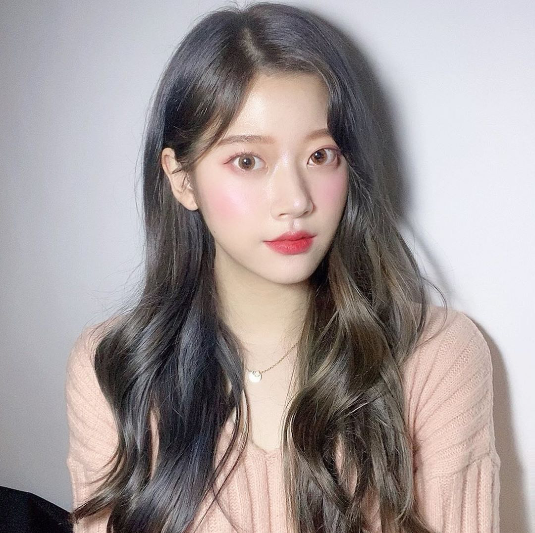 10 m&agrave;u nhuộm t&oacute;c đ&atilde; trendy lại c&ograve;n n&acirc;ng t&ocirc;ng da hết &yacute; c&aacute;c n&agrave;ng n&ecirc;n thử để l&ecirc;n hương nhan sắc trong năm mới - Ảnh 9.