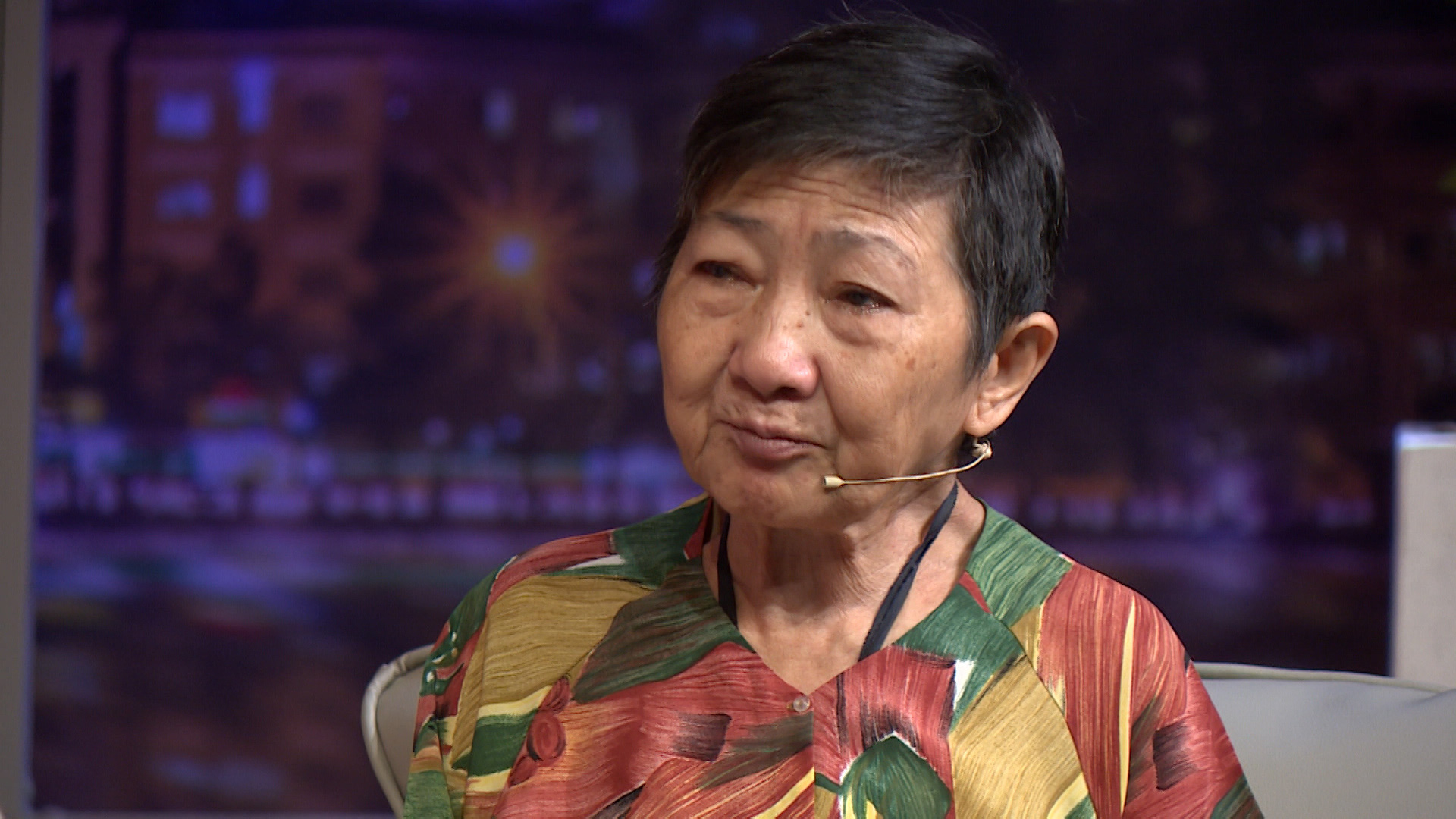 Đau lòng trước câu chuyện cụ bà không ngủ, 70 tuổi bán xôi nuôi cả gia đình ba thế hệ - Ảnh 5. Đau lòng trước câu chuyện cụ bà không ngủ, 70 tuổi bán xôi nuôi cả gia đình ba thế hệ - Ảnh 5.