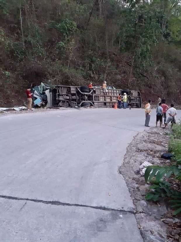 Tai nạn xe khách tại Lào, 6 hành khách người Việt thương vong - Ảnh 2.