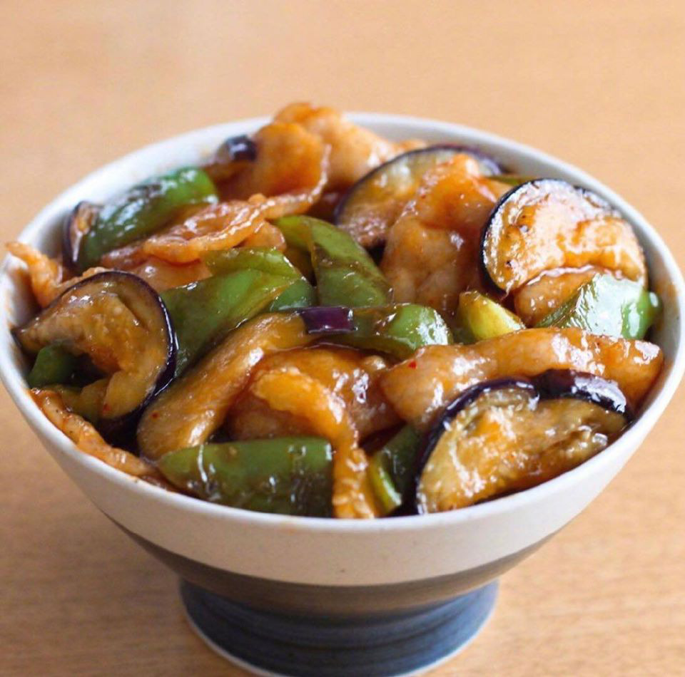 Bộ ảnh chụp cận cảnh những bát cơm “hấp dẫn muốn xỉu” đang viral với ...