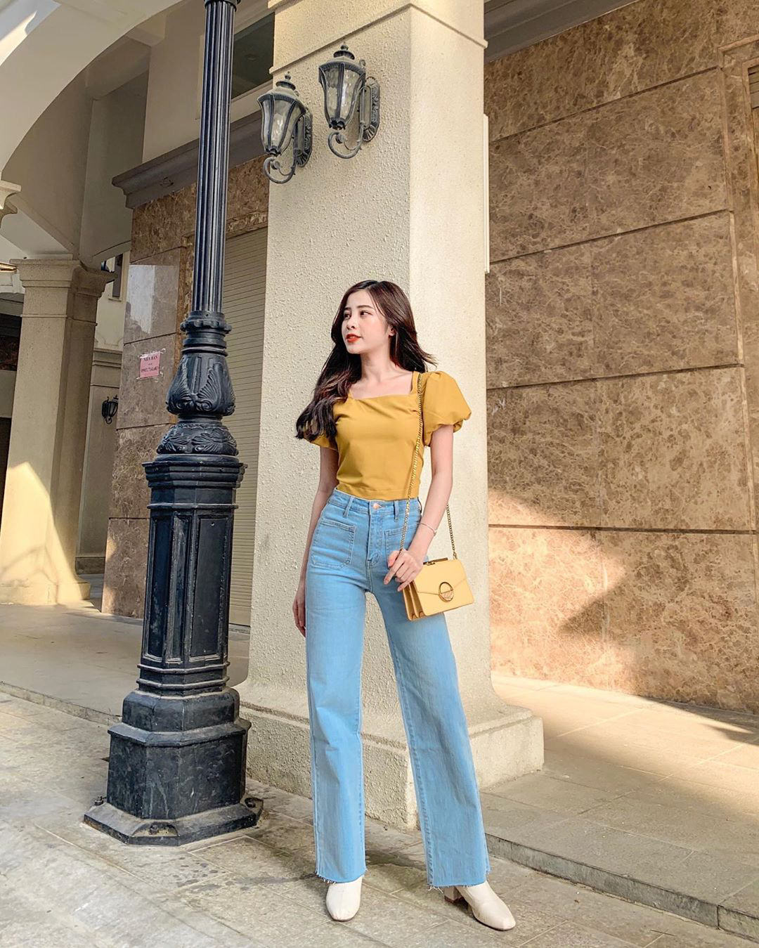 Street style hội gái xinh mặc đẹp Instagram: Chỉ cần chân váy xinh hoặc quần “hack dáng” là outfit đạt điểm 10 rồi - Ảnh 6.