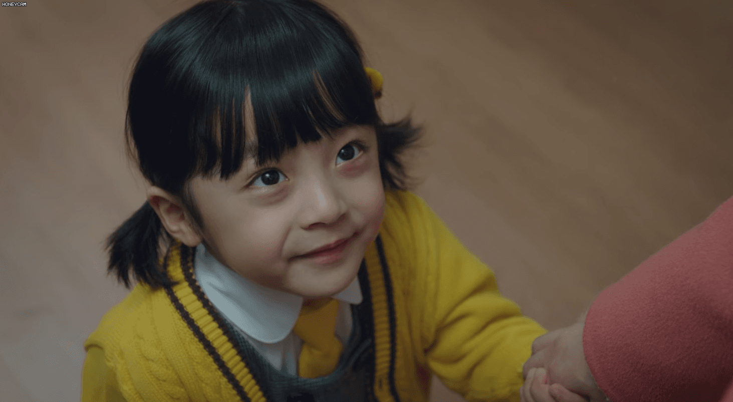 Ngất lịm trước sự đ&aacute;ng y&ecirc;u của con g&aacute;i Kim Tae Hee ở HI BYE, MAMA, nh&igrave;n chỉ muốn bắt về nu&ocirc;i ngay lập tức! - Ảnh 11.