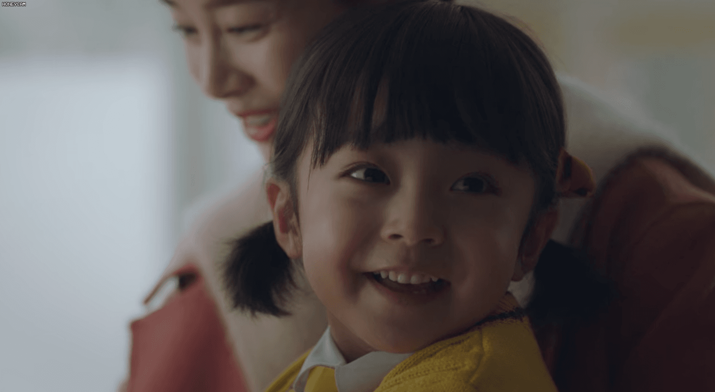 Ngất lịm trước sự đ&aacute;ng y&ecirc;u của con g&aacute;i Kim Tae Hee ở HI BYE, MAMA, nh&igrave;n chỉ muốn bắt về nu&ocirc;i ngay lập tức! - Ảnh 12.