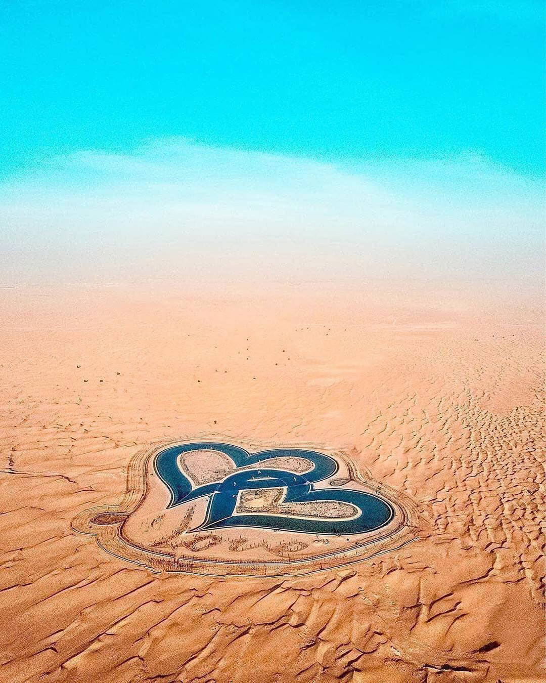 Loạt ảnh chụp từ trên cao chứng minh Dubai là “vùng đất đến từ hành tinh khác”, thật hiếm nơi nào trên thế giới sánh bằng - Ảnh 3.