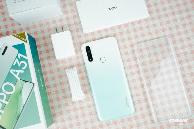 Cận ảnh OPPO A31 vừa ra mắt: Thiết kế trẻ trung, có camera macro bắt trend, pin tốt, giá 4,49 triệu - Ảnh 1.