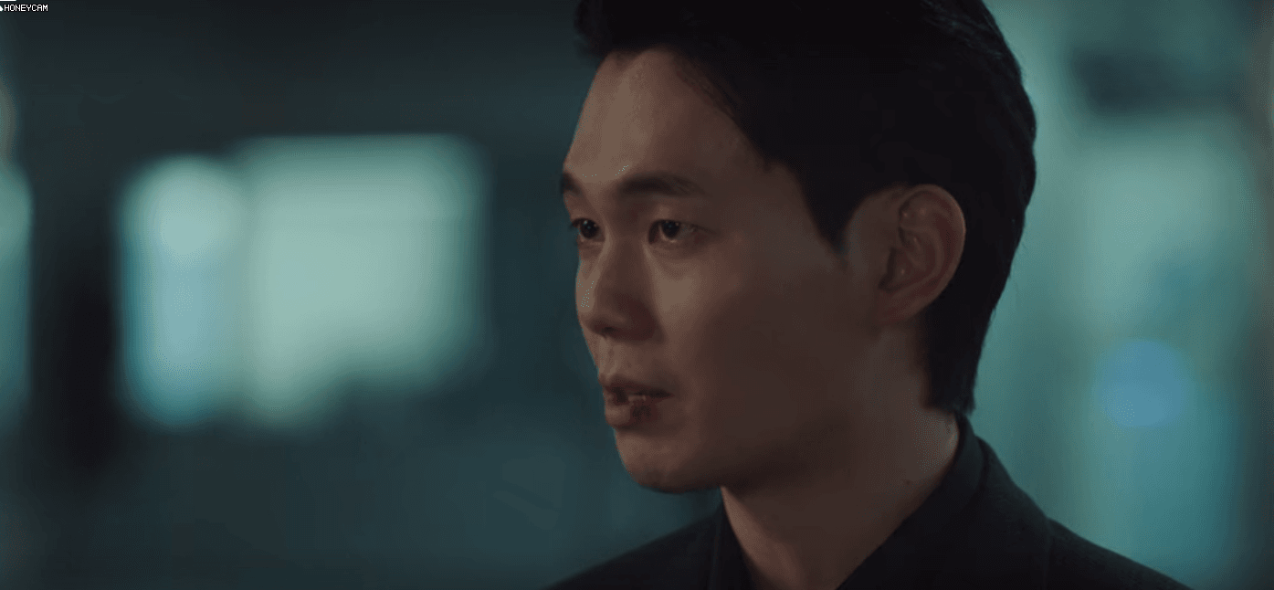 Park Seo Joon từ bỏ đức tin, quỳ gối trước lão Jang vì tính mạng điên nữ ở Tầng Lớp Itaewon tập 15 - Ảnh 3.