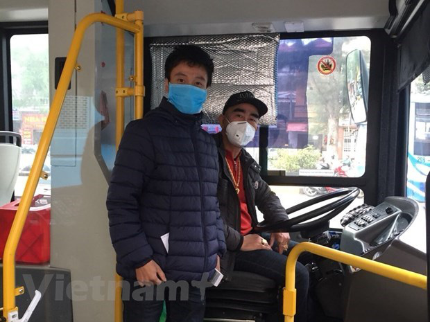 Hà Nội giảm 900 lượt xe buýt mỗi ngày để phòng dịch COVID-19 - Ảnh 1.