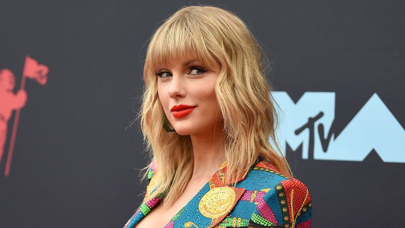 Taylor Swift và 4 năm thoát khỏi drama tai tiếng: Sự nghiệp tưởng bị nhấn chìm, trái lại càng thăng hoa với loạt kỷ lục chỉ Miss Americana mới làm được - Ảnh 10.