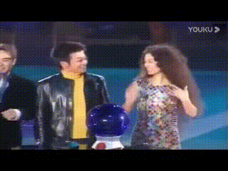 Khoảnh khắc xấu hổ 20 năm trước đào lại: Lâm Tâm Như từ chối ôm Tô Hữu Bằng nhưng lại vui vẻ ôm chặt Tạ Đình Phong - Ảnh 3. Khoảnh khắc xấu hổ 20 năm trước đào lại: Lâm Tâm Như từ chối ôm Tô Hữu Bằng nhưng lại vui vẻ ôm chặt Tạ Đình Phong - Ảnh 3.