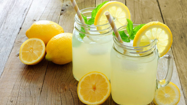 Vào nhà hàng Mỹ muốn order nước chanh nhưng lại quen miệng gọi “lemon juice”, khách Việt khiến người phục vụ bối rối vì lý do này đây! - Ảnh 1.