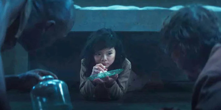 5 chi tiết hack n&atilde;o ở phim kinh dị hot nhất hiện tại The Platform: &Yacute; nghĩa hố s&acirc;u 333 tầng chưa bất ngờ bằng t&ecirc;n của c&aacute;c t&ugrave; nh&acirc;n - Ảnh 8.