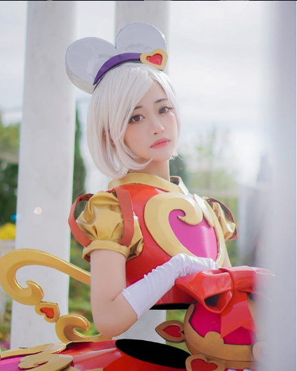 Ngỡ ngàng trước bộ ảnh cosplay Zoe Tiệc bể bơi siêu thực của nữ cosplayer Hàn Quốc Hanna - Ảnh 7.