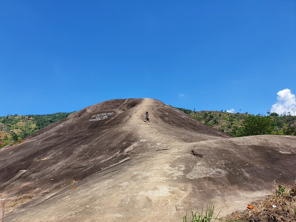 Ở nhà xem lại ảnh hồi đi chơi mới thấy: Bảo yêu mình xong chụp mình xấu, mà lại yêu mình à? Đấy là ghét mình rồi! - Ảnh 3. Ở nhà xem lại ảnh hồi đi chơi mới thấy: Bảo yêu mình xong chụp mình xấu, mà lại yêu mình à? Đấy là ghét mình rồi! - Ảnh 3.