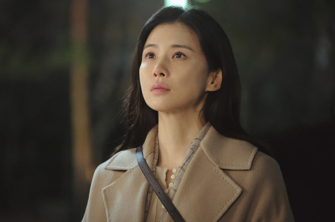 Chị đại Lee Bo Young tái xuất đối đầu trực diện Lee Min Ho ở dự án kế nhiệm xịn không kém Hi Bye, Mama - Ảnh 4.