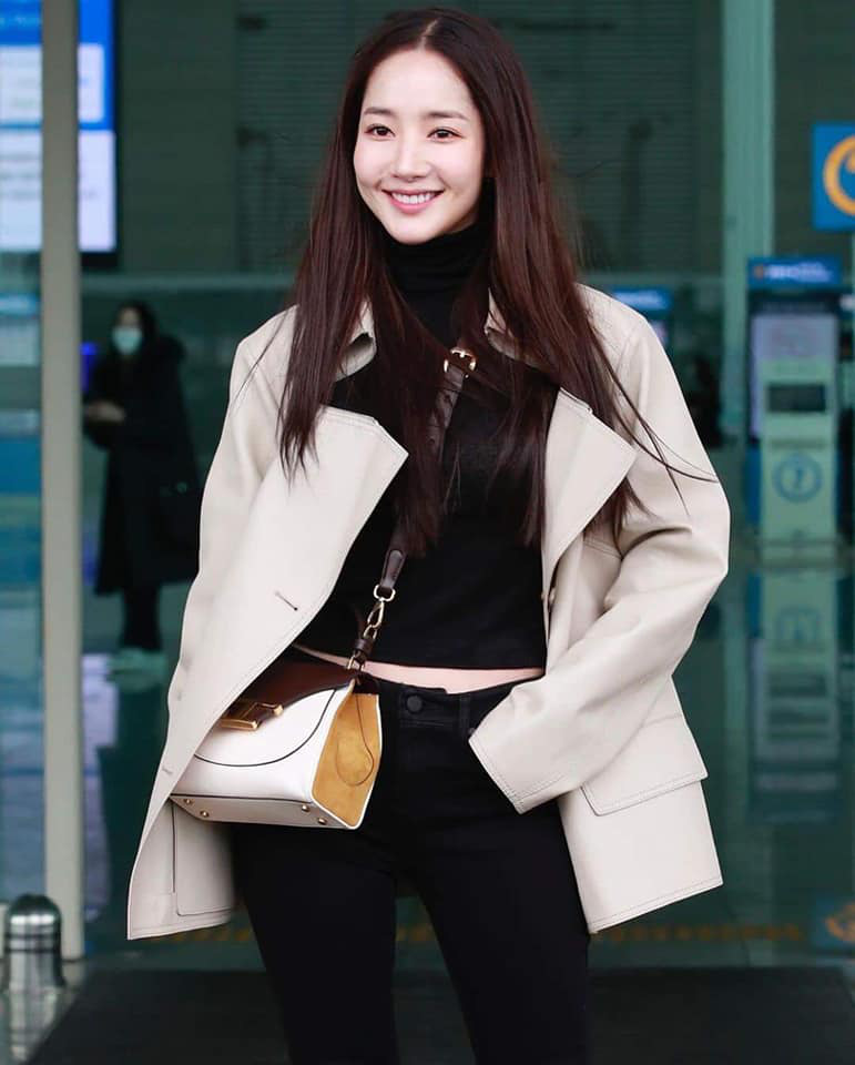 Lên đồ đỉnh cao phải như Park Min Young: Diện toàn đồ kín mà vẫn khéo khoe body chuẩn từng milimet mới tài - Ảnh 6.