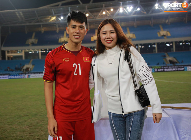 D&agrave;n WAGs đối mặt với chấn thương của nửa kia: &Acirc;m thầm b&ecirc;n anh hay kh&ocirc;ng chịu để y&ecirc;n đều đủ cả - Ảnh 21.