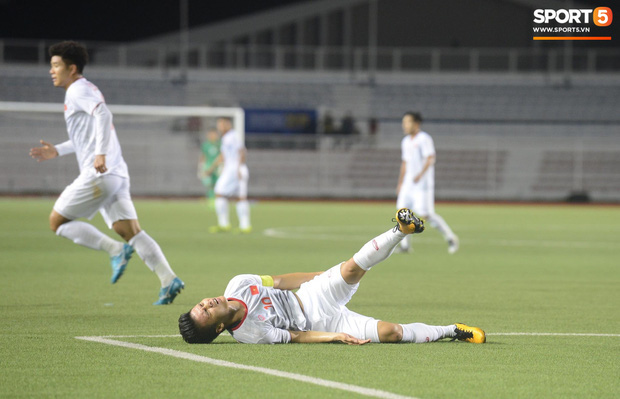 D&agrave;n WAGs đối mặt với chấn thương của nửa kia: &Acirc;m thầm b&ecirc;n anh hay kh&ocirc;ng chịu để y&ecirc;n đều đủ cả - Ảnh 5.