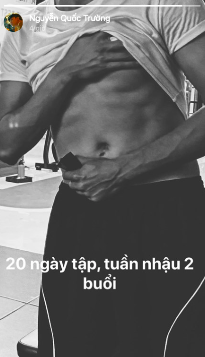 Kh&ocirc;ng c&ograve;n nữa body 6 m&uacute;i dồn 1, Quốc Trường bất ngờ v&eacute;n &aacute;o khoe cơ bụng săn chắc: Anh sắp quay trở lại? - Ảnh 2.