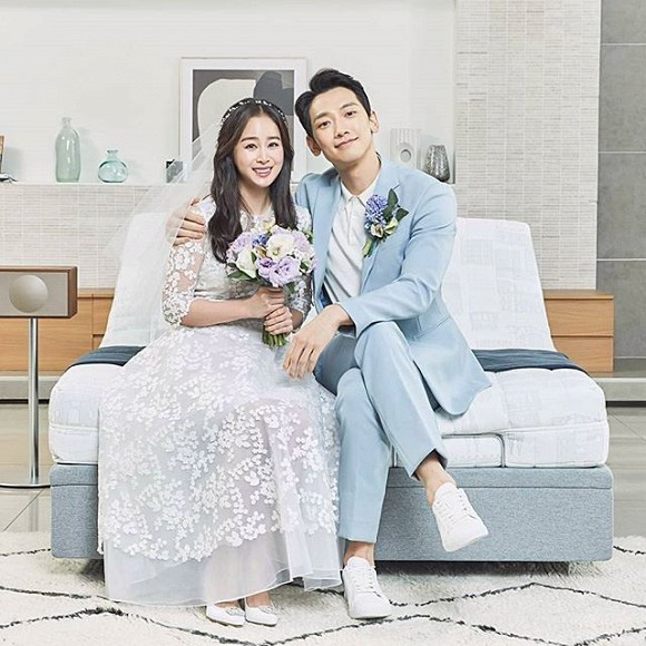 Sau 3 năm kết hôn, Kim Tae Hee và Bi Rain bất ngờ chụp ảnh cưới, khiến fan bấn loạn - Ảnh 2.