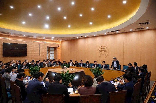 27 hành khách ngồi cùng khoang với bệnh nhân dương tính Covid-19 tại Hà Nội đã được cách ly tại chỗ, sức khỏe tốt - Ảnh 1.