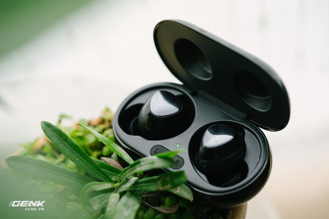 Đánh giá Galaxy Buds+: Tai nghe true wireless đáng tiền nhất hiện nay, nhưng cần điều chỉnh thì mới dùng ngon - Ảnh 1.