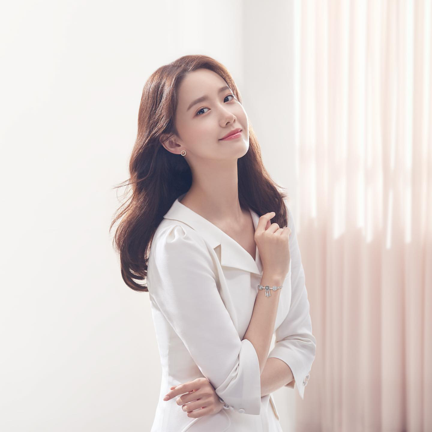 Ba tình đầu quốc dân Kbiz đọ sắc: Son Ye Jin – Yoona – Suzy đều xinh đẹp tuyệt trần trong cùng 1 mẫu váy - Ảnh 5.