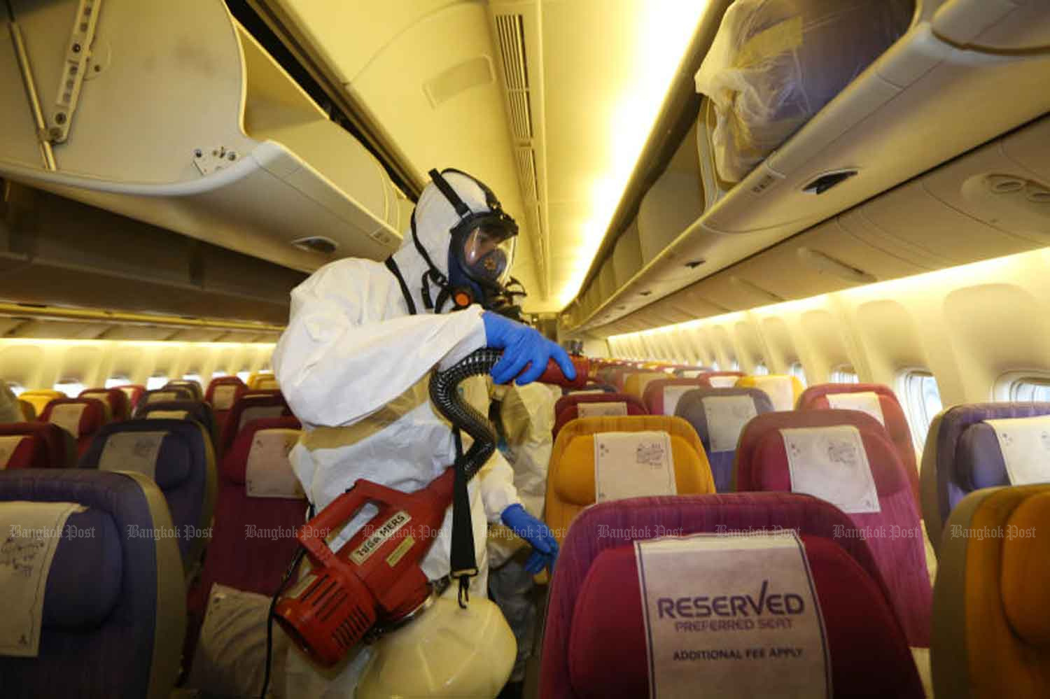 Finding the truth: Is the plane really a source of virus spread with extremely high risk? - Picture 3. Finding the truth: Is the plane really a source of virus spread with extremely high risk? - Picture 3.