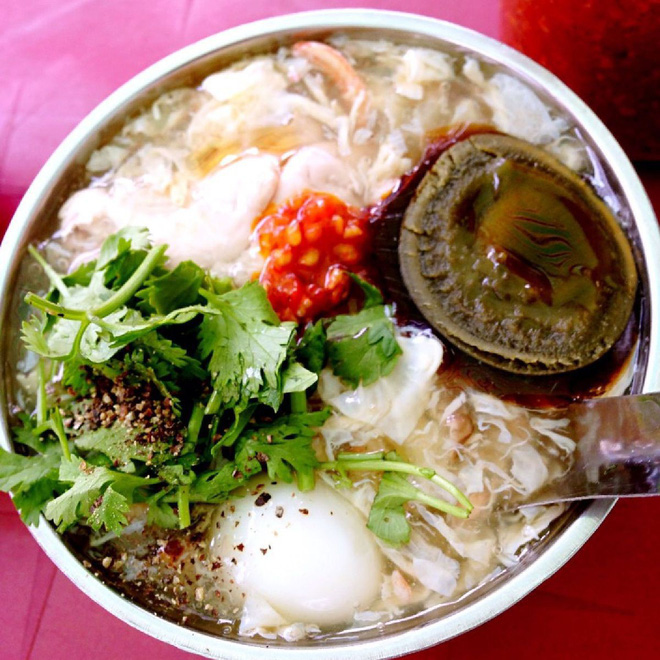 Ngoài trứng vịt lộn, Việt Nam còn có 2 món trứng khác khiến du khách nước ngoài “sợ xanh mặt” khi thưởng thức vì mùi vị khó ngửi - Ảnh 7.