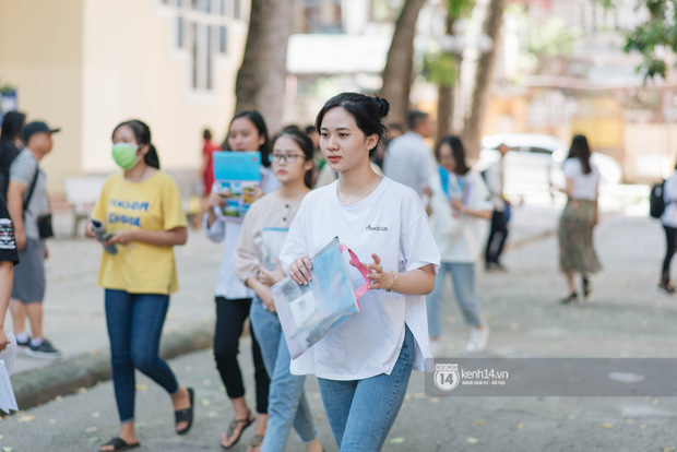 Một địa phương cho học sinh tất cả c&aacute;c cấp đi học trở lại ng&agrave;y h&ocirc;m nay! - Ảnh 1.