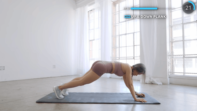 Động tác 11 (Nguồn: Youtube Chloe Ting)