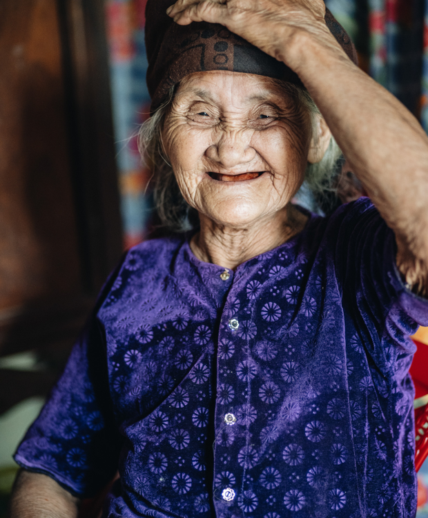 Cụ bà 84 tuổi từng đạp xe lên xã xin ra khỏi hộ nghèo ủng hộ 2 triệu chống dịch Covid-19 - Ảnh 2.