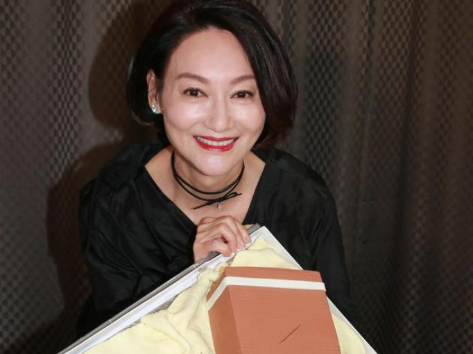 Ngất lịm với nhan sắc thời thanh xu&acirc;n của 3 đại mĩ nh&acirc;n C&ocirc; Ấy Kh&ocirc;ng Ho&agrave;n Hảo, xuất sắc nhất vẫn l&agrave; chị đại Ch&acirc;u Tấn - Ảnh 22.