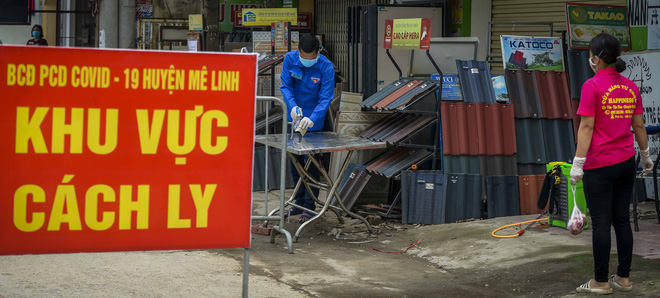 Cảnh mua bán đặc biệt tại thôn Hạ Lôi, nơi có 4 người mắc COVID-19 - Ảnh 3.