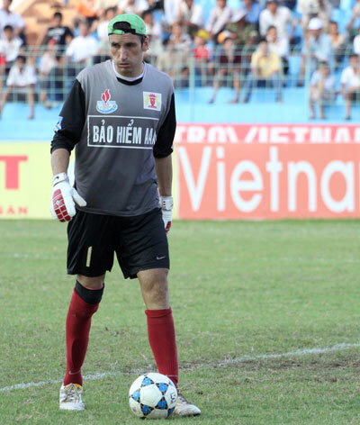 TOP 5 thủ môn cao nhất từng khoác áo ĐTVN: Đặng Văn Lâm đứng cuối bảng - Ảnh 3.