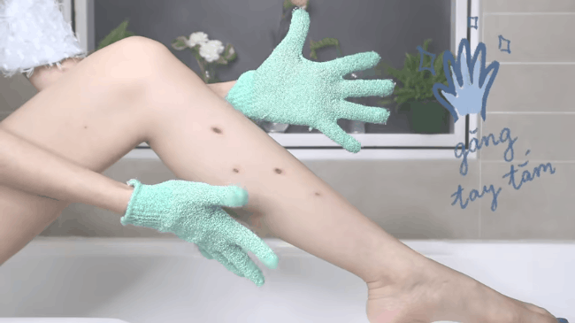 Tips dành cho chị em có đôi chân hoa gấm tím lịm tìm sim: Thói quen tắm hàng ngày có thể trị sạch vết thâm cứng đầu  - Ảnh 5.
