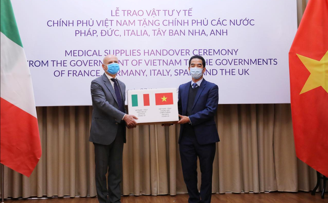  COVID-19: Báo Reuters ca ngợi hỗ trợ của Việt Nam đối với các nước gặp khó khăn vì đại dịch - Ảnh 1.