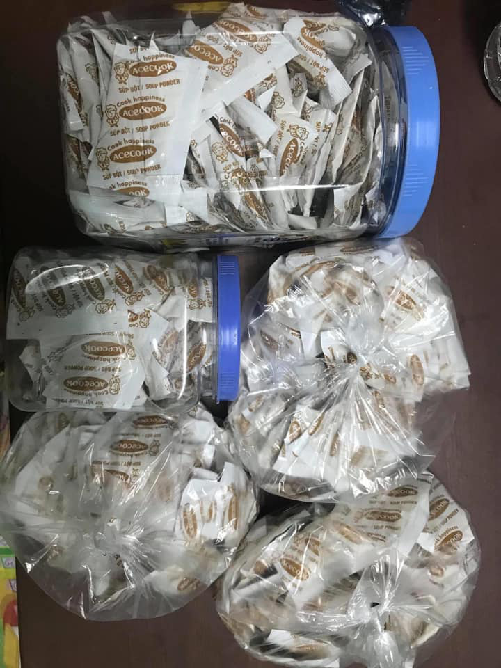 Trước khi lọ muối chấm Hảo Hảo đ&igrave;nh đ&aacute;m được ra mắt, d&acirc;n mạng từng chắt chiu cả &ldquo;gia t&agrave;i&rdquo; h&agrave;ng trăm g&oacute;i muối tại nh&agrave; để&hellip; ăn dần - Ảnh 5.