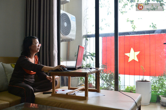 Chung cư tại H&agrave; Nội treo cờ Tổ quốc để cổ vũ tinh thần Việt Nam chiến thắng đại dịch COVID-19 - Ảnh 16.
