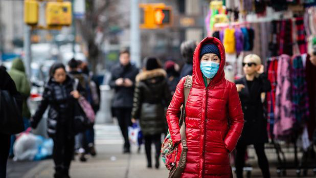 Người dân New York phải sử dụng khẩu trang ở nơi công cộng - Ảnh 1.
