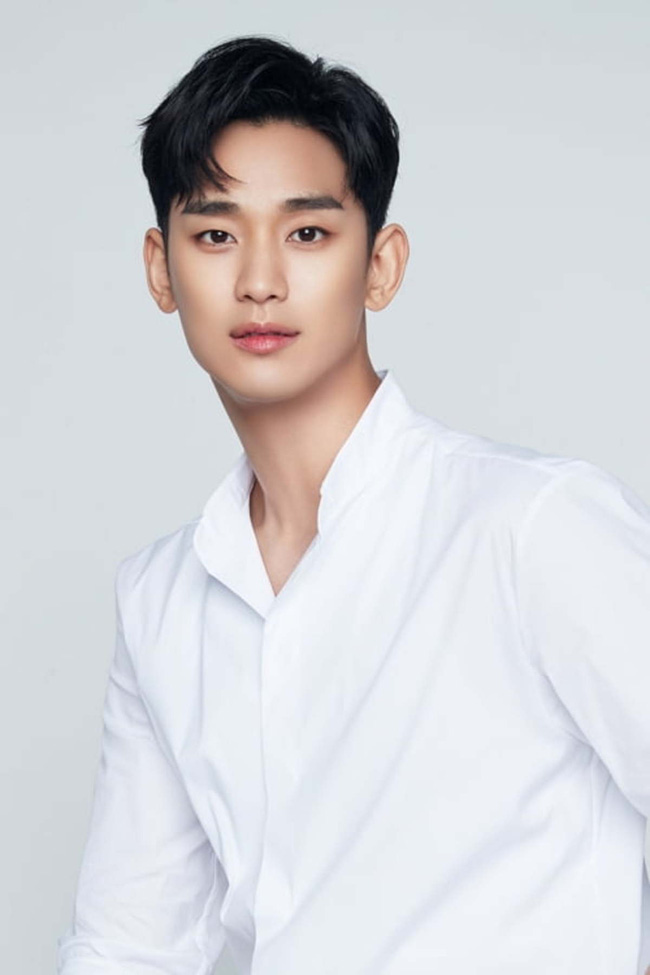 Kim Soo Hyun bị đồn đã kết hôn và có con vì lí do nực cười này - Ảnh 2.