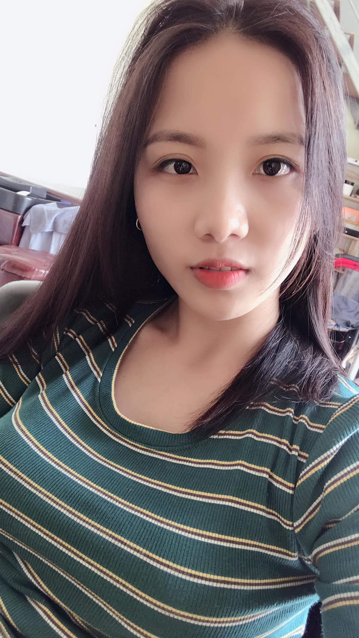 Con d&acirc;u b&agrave; T&acirc;n vlog ch&iacute;nh thức l&ecirc;n tiếng: M&igrave;nh v&agrave; Hưng đ&atilde; chia tay rồi nh&eacute;, mong c&aacute;c bạn đừng nhắc chuyện buồn n&agrave;y nha! - Ảnh 1.