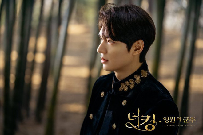 Tưởng đâu hoàn hảo tuyệt đối, ai ngờ Quân Vương Bất Diệt của Lee Min Ho lại lộ sạn to đùng ngay tập 1 - Ảnh 2.