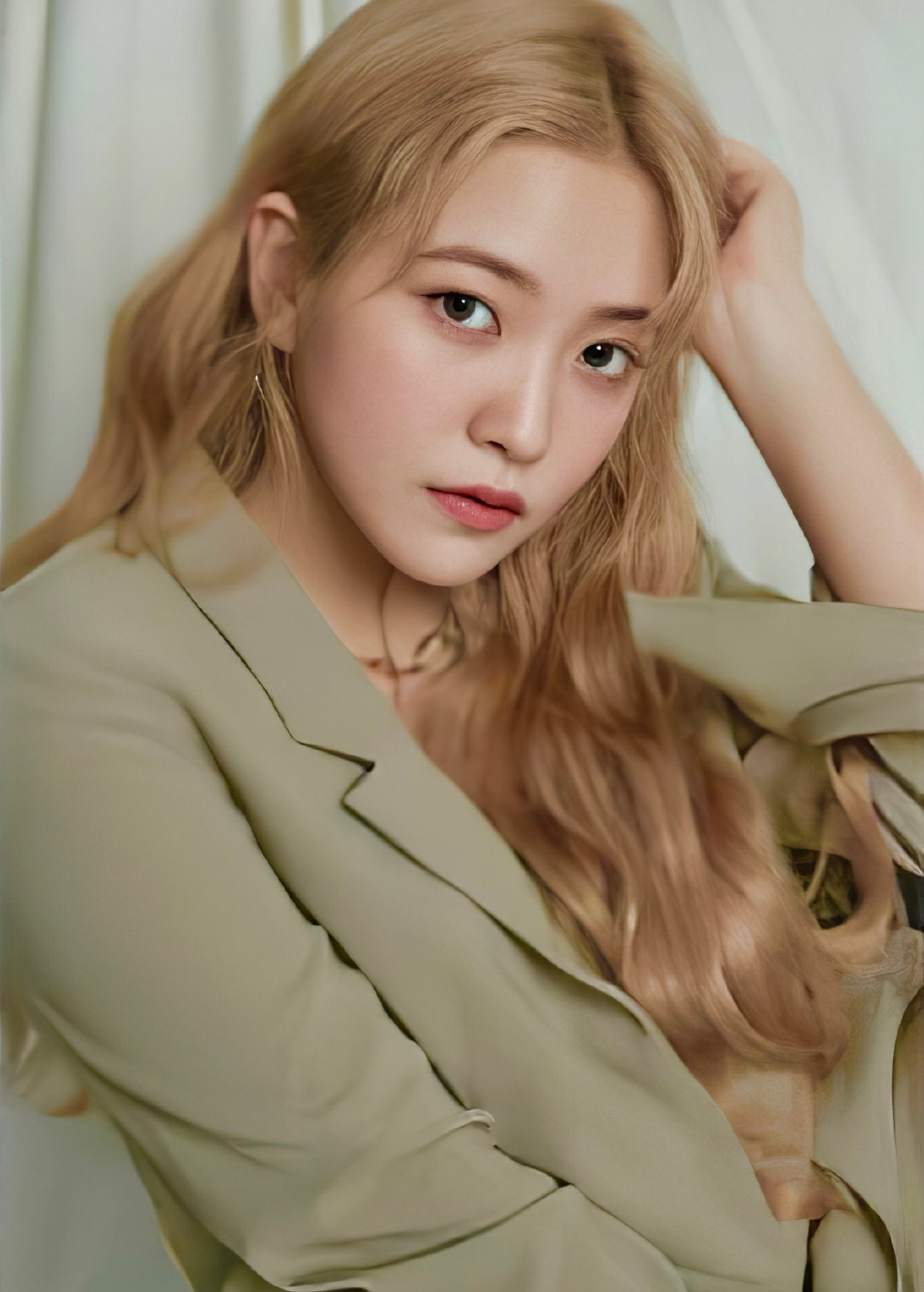 10 idol bị gh&eacute;t nhất Kpop: Jennie v&agrave; IU bị chỉ tr&iacute;ch v&igrave; ồn &agrave;o li&ecirc;n ho&agrave;n, oan ức nhất l&agrave; d&agrave;n em &uacute;t BTS v&agrave; Red Velvet - Ảnh 25.