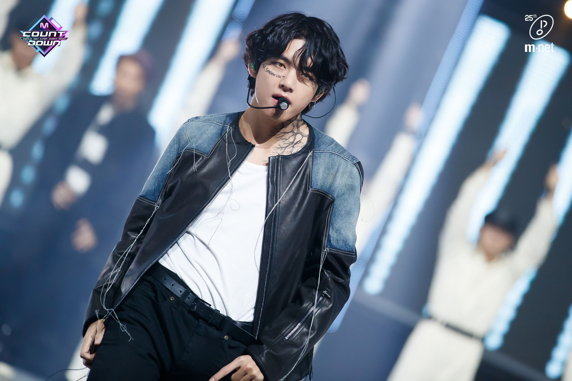 Cựu idol Kpop hé lộ những bí mật về hình xăm của idol Kpop trong MV: Công sức bỏ ra không khác gì tha thu thật! - Ảnh 6. Cựu idol Kpop hé lộ những bí mật về hình xăm của idol Kpop trong MV: Công sức bỏ ra không khác gì tha thu thật! - Ảnh 6.