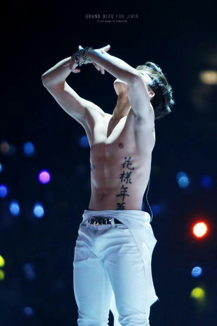 Cựu idol Kpop hé lộ những bí mật về hình xăm của idol Kpop trong MV: Công sức bỏ ra không khác gì tha thu thật! - Ảnh 5. Cựu idol Kpop hé lộ những bí mật về hình xăm của idol Kpop trong MV: Công sức bỏ ra không khác gì tha thu thật! - Ảnh 5.