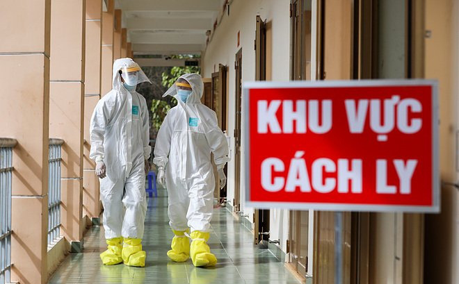 Hà Nội: Con trai bệnh nhân COVID-19 số 209 ở Long Biên bị nghi nhiễm, chuyển viện cách ly - Ảnh 1.