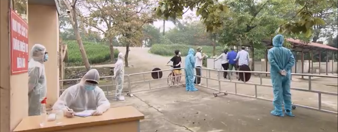 Preview Những Ng&agrave;y Kh&ocirc;ng Qu&ecirc;n tập 13: Nghe chồng th&uacute; nhận combo ngoại t&igrave;nh - con ri&ecirc;ng, chị Huệ b&igrave;nh tĩnh đến lạ? - Ảnh 3.