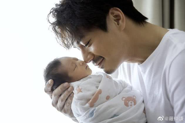 Thị hậu TVB Dương Di hạ sinh con gái đầu lòng ở tuổi 41 - Ảnh 4.