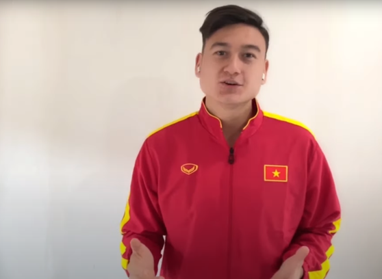 Đặng Văn L&acirc;m khoe giọng h&aacute;t ấm &aacute;p, c&ugrave;ng d&agrave;n nghệ sĩ Việt truyền tải th&ocirc;ng điệp: Việt Nam chiến thắng đại dịch - Ảnh 2.